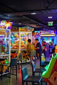 game apk 2025 8Day